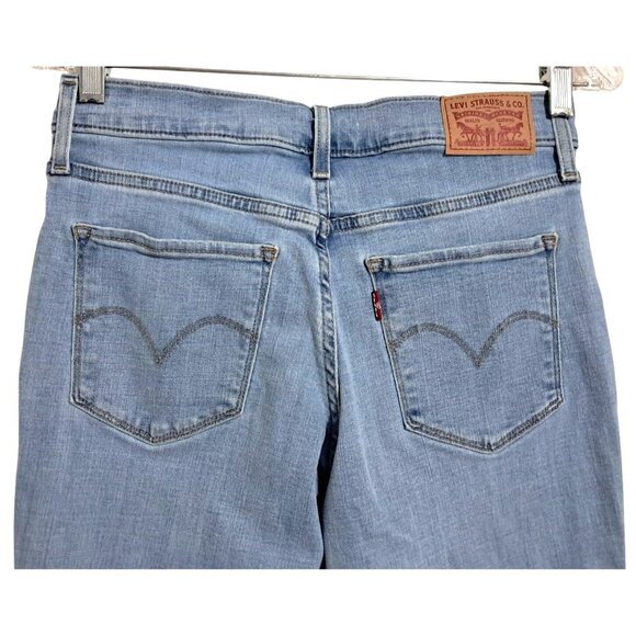 Levis Womens 311 Shaping Skinny Jeans Size 28 Light Wash Denim Stretch Mid-Rise - Picture 6 of 12